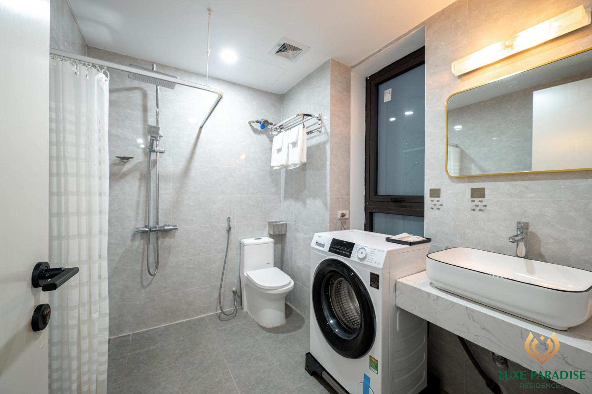 Luxe Paradise Residence 76 To Ngoc Van 河内 外观 照片