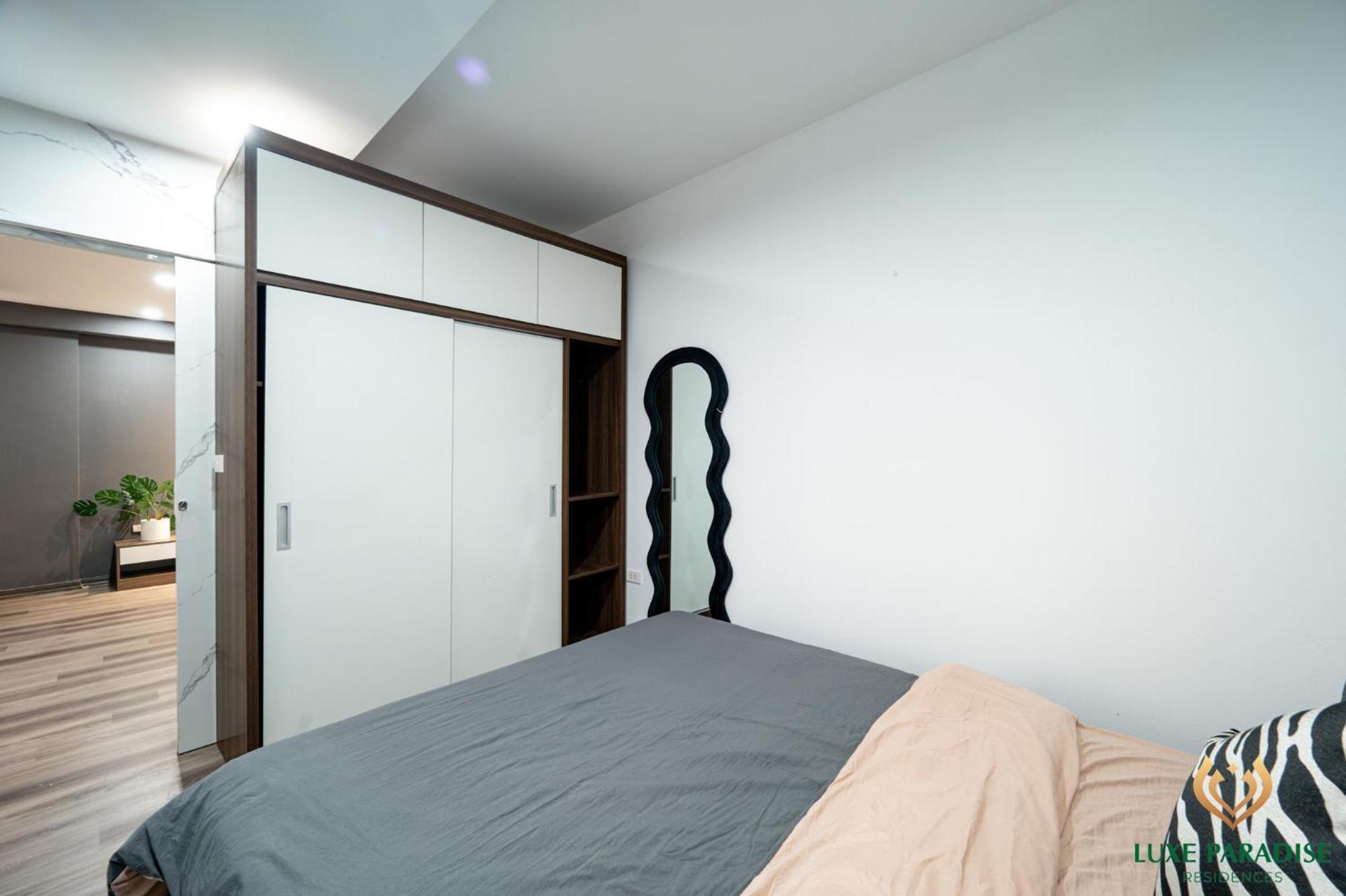 Luxe Paradise Residence 76 To Ngoc Van 河内 外观 照片