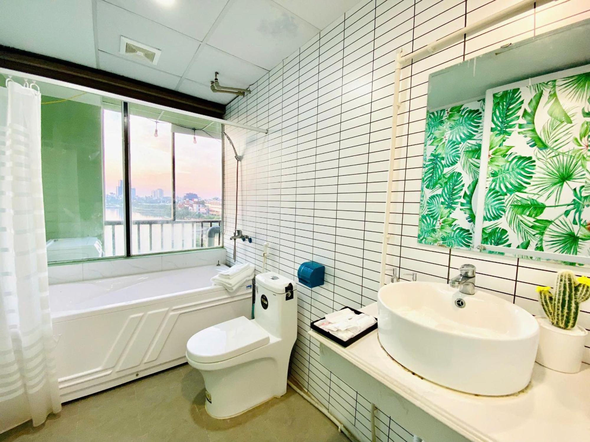 Luxe Paradise Residence 76 To Ngoc Van 河内 外观 照片